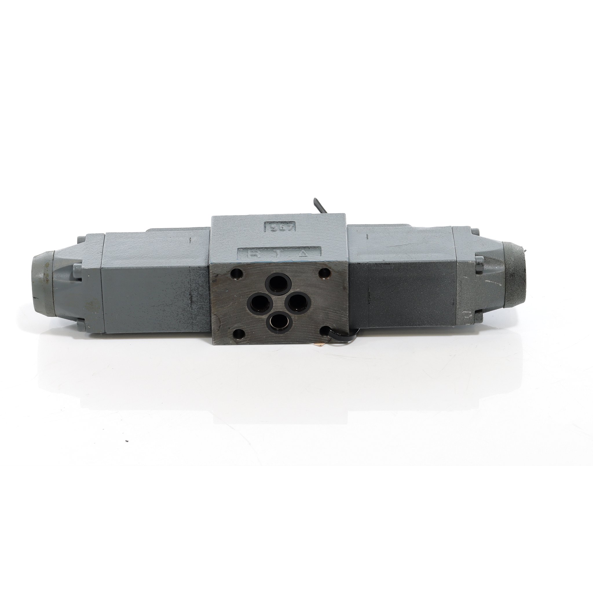 Hydraulisches Wegeventil  Gebraucht